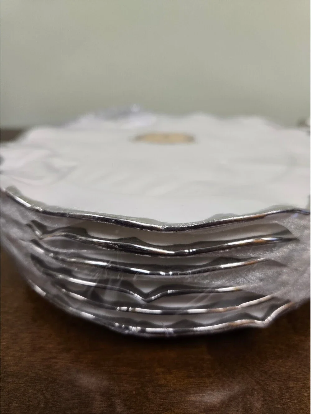 Unique Touch Golden Star White Silver Bow Porcelain Plate & Serving Platter Set